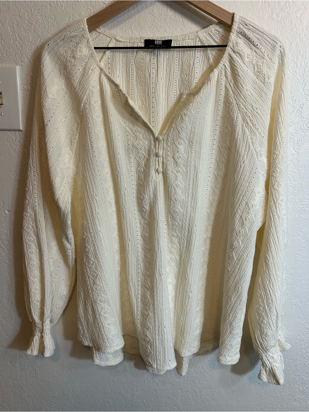 FRYE Cream Textured Peasant Blouse Boho Cottagecore Romantic Fall Size Large